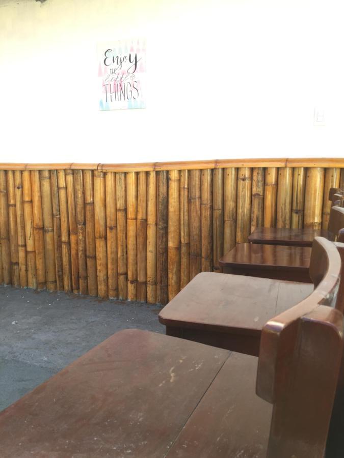 Bohemian Bohol Hostel Panglao Dış mekan fotoğraf